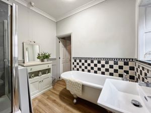 Photo 16- click for photo gallery